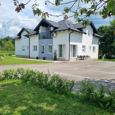 House Forest Queen Smoljanac Exterior photo